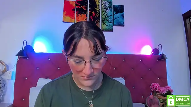 Ruth harvey  online show from 11-25-25, 01:44