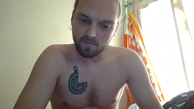 Snapshot of VitaminmanFL chatting on 01-04-25, 01:10 VitaminmanFL online show from 01-04-25, 01:10