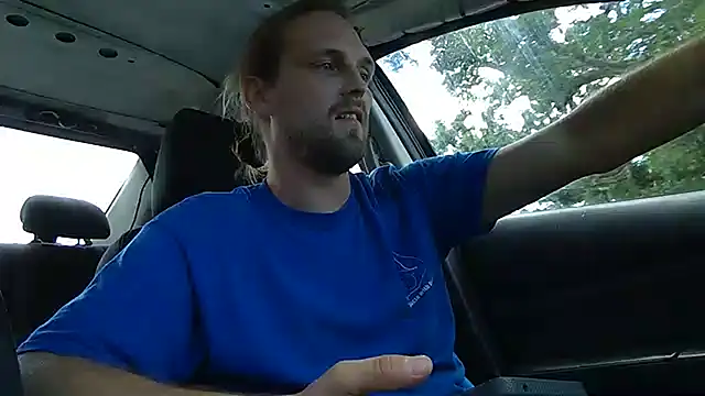 Snapshot of VitaminmanFL chatting on 09-15-25, 05:02 VitaminmanFL online show from 09-15-25, 05:02