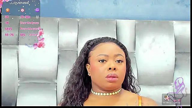 Snapshot of CamilaBenitez chatting on 11-25-25, 12:54 CamilaBenitez online show from 11-25-25, 12:54