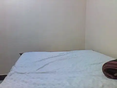princess-cutie12 online show from 05-18-26, 08:36