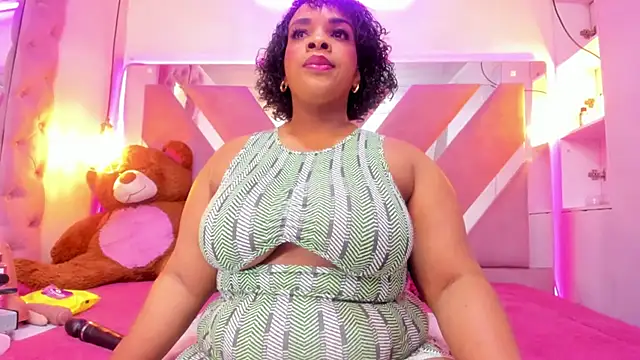 Snapshot of Scarlett-Bonnet chatting on 03-13-25, 03:54 Scarlett-Bonnet online show from 03-13-25, 03:54