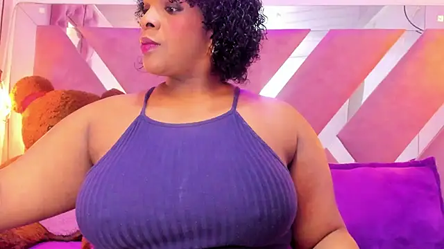 Snapshot of Scarlett-Bonnet chatting on 03-18-25, 03:53 Scarlett-Bonnet online show from 03-18-25, 03:53