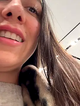 emiliasommer online show from 10-14-25, 12:50