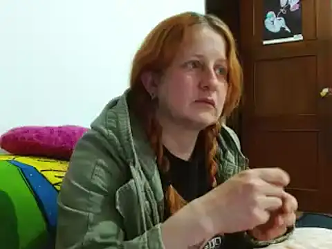 ViioletaMora online show from 11-14-25, 05:39