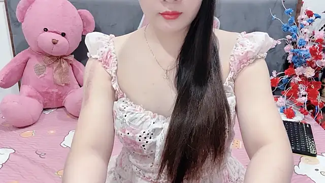 Snapshot of Funikio chatting on 05-04-26, 12:39 Funikio online show from 05-04-26, 12:39