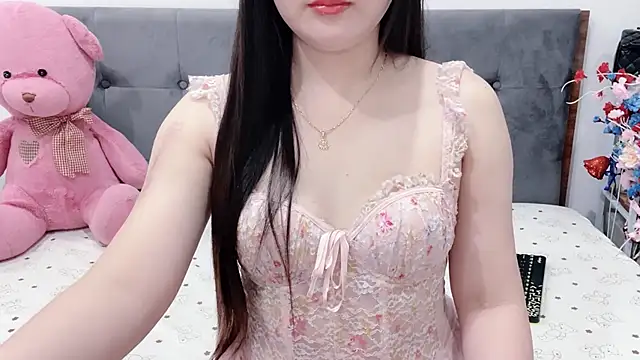 Snapshot of Funikio chatting on 05-18-26, 02:07 Funikio online show from 05-18-26, 02:07