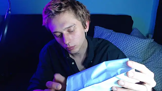 axxxturel online show from 12-13-24, 12:09