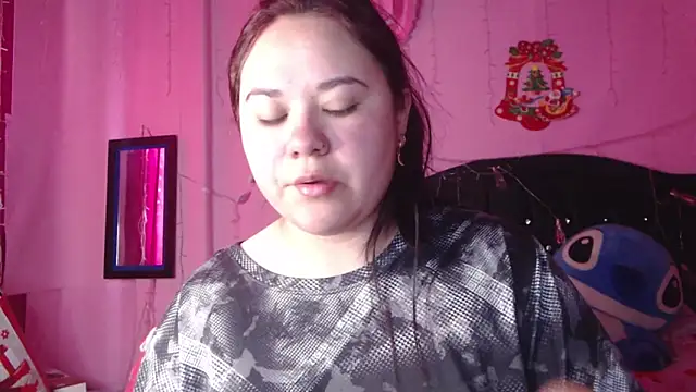 NikkiRous  online show from 11-17-25, 02:45