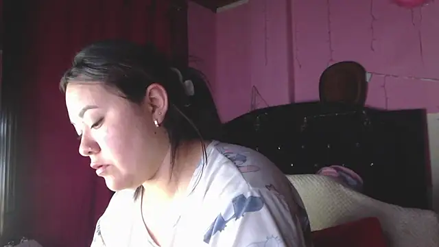 NikkiRous  online show from 04-29-26, 03:43