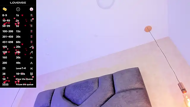 AilishBenson online show from 10-17-25, 07:49