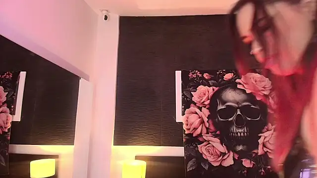 EvaaFoxxy1 online show from 03-31-26, 12:05