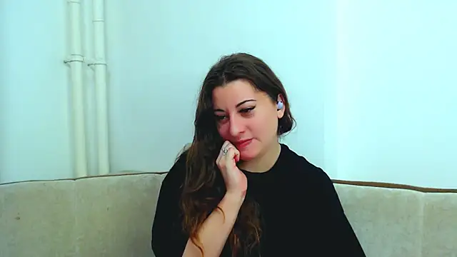 Helen Adams  online show from 12-18-24, 04:53