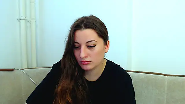 Helen Adams  online show from 12-18-24, 11:34