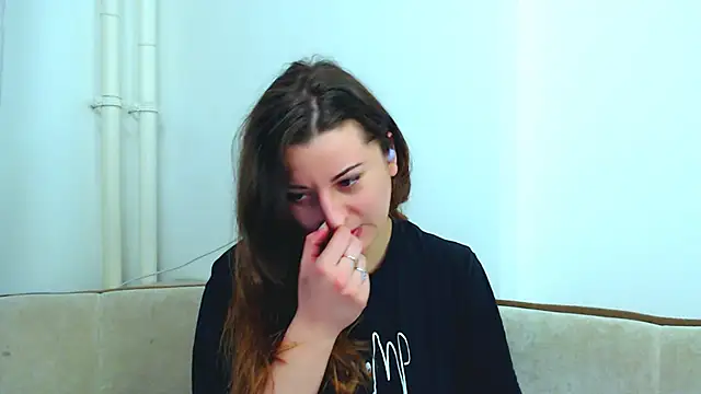 Helen Adams  online show from 01-07-25, 05:01