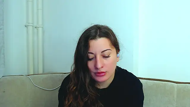 Helen Adams  online show from 01-09-25, 07:52