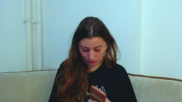 Helen Adams  online show from 01-24-25, 08:55