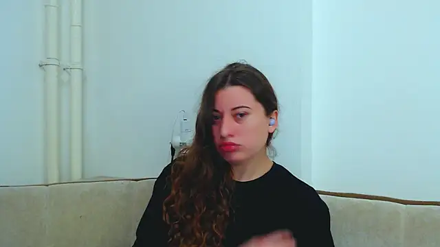 Helen Adams  online show from 02-05-25, 05:20