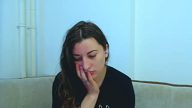 Helen Adams  online show from 02-17-25, 06:31