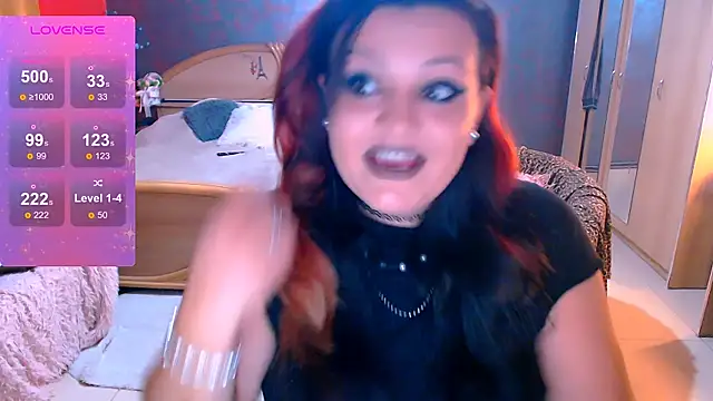 Snapshot of Ariellefoxy chatting on 10-16-25, 07:04 Ariellefoxy online show from 10-16-25, 07:04