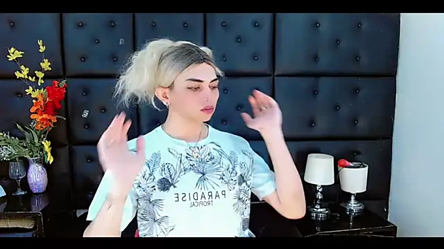 Snapshot of Daniela_Pink_ chatting on 02-27-26, 07:25 Daniela Pink online show from 02-27-26, 07:25