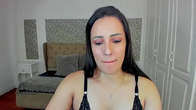 KimWessel  online show from 10-22-25, 08:08