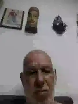 FabiQuilmes online show from 12-22-24, 03:11