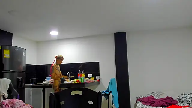 Snapshot of barbara_anal_squirt_ chatting on 03-10-25, 04:35 barbara anal squirt online show from 03-10-25, 04:35