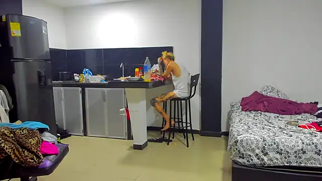 Snapshot of barbara_anal_squirt_ chatting on 03-14-25, 05:38 barbara anal squirt online show from 03-14-25, 05:38