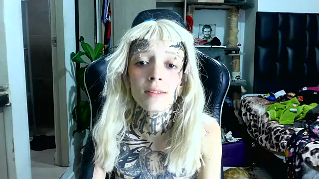 Snapshot of barbara_anal_squirt_ chatting on 09-16-25, 04:02 barbara anal squirt online show from 09-16-25, 04:02