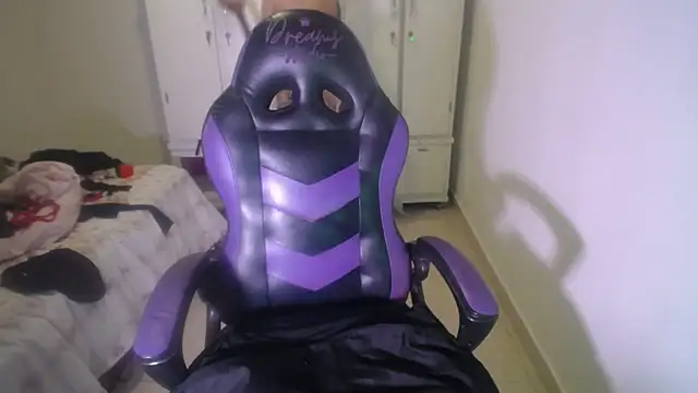 Snapshot of barbara_anal_squirt_ chatting on 10-18-25, 11:05 barbara anal squirt online show from 10-18-25, 11:05