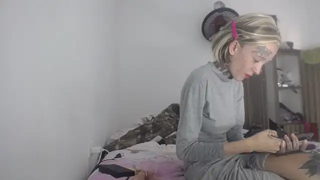 barbara anal squirt  online show from 04-07-26, 09:04