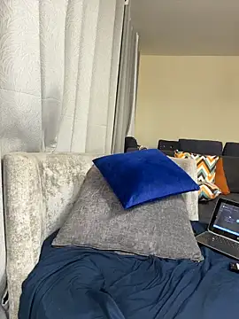 CarlaBeckky online show from 12-04-25, 02:59