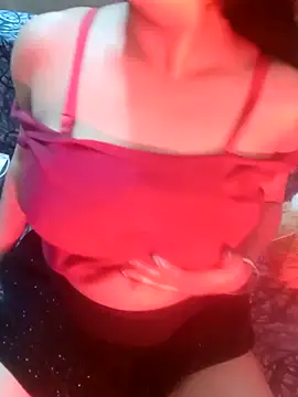 Snapshot of shuhana_ chatting on 12-12-24, 04:37 shuhana online show from 12-12-24, 04:37
