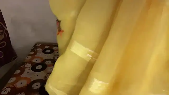 Snapshot of shuhana_ chatting on 09-20-25, 01:17 shuhana online show from 09-20-25, 01:17