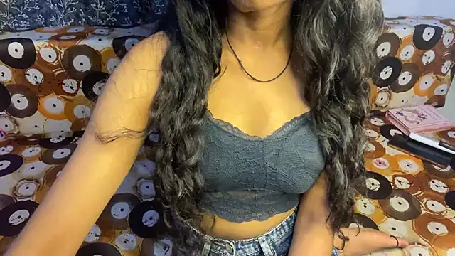 Snapshot of shuhana_ chatting on 05-30-26, 04:31 shuhana online show from 05-30-26, 04:31