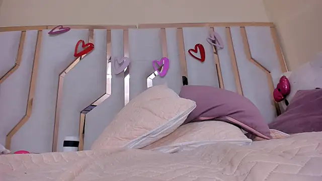 Snapshot of TifanyChill chatting on 03-14-25, 03:03 TifanyChill online show from 03-14-25, 03:03