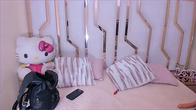 Snapshot of TifanyChill chatting on 10-03-25, 07:22 TifanyChill online show from 10-03-25, 07:22