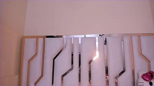 Snapshot of TifanyChill chatting on 11-12-25, 07:13 TifanyChill online show from 11-12-25, 07:13