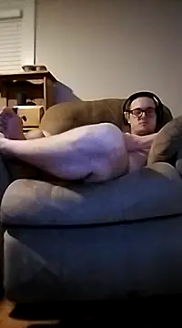 Snapshot of 420getsmehorny chatting on 12-04-24, 10:02 420getsmehorny online show from 12-04-24, 10:02