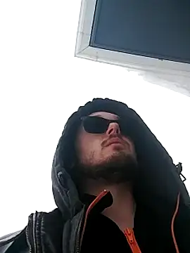 Snapshot of 420getsmehorny chatting on 02-15-25, 08:22 420getsmehorny online show from 02-15-25, 08:22