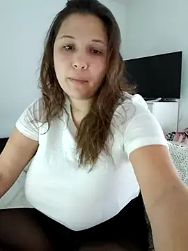 Snapshot of minette-sexy chatting on 01-24-25, 04:17 minette-sexy online show from 01-24-25, 04:17