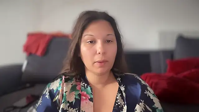 Snapshot of minette-sexy chatting on 09-10-25, 08:14 minette-sexy online show from 09-10-25, 08:14