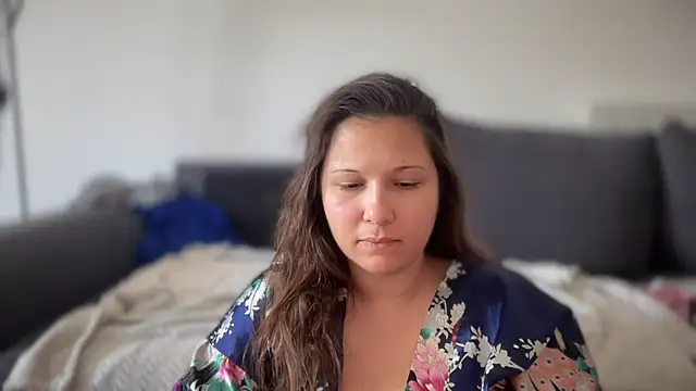 Snapshot of minette-sexy chatting on 09-18-25, 08:49 minette-sexy online show from 09-18-25, 08:49