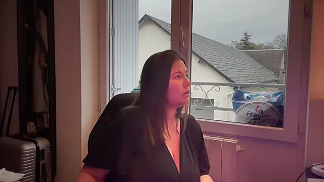 minette-sexy online show from 11-28-25, 03:47