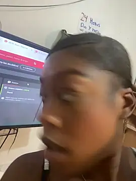 Snapshot of keilysofia chatting on 10-13-25, 09:15 keilysofia online show from 10-13-25, 09:15