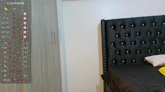 Snapshot of online_bestie chatting on 01-05-25, 09:37 online bestie online show from 01-05-25, 09:37