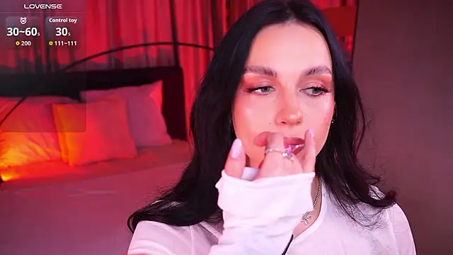 LunaNight online show from 02-20-26, 08:31