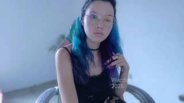 Snapshot of WandaDoll chatting on 06-03-26, 02:33 WandaDoll online show from 06-03-26, 02:33