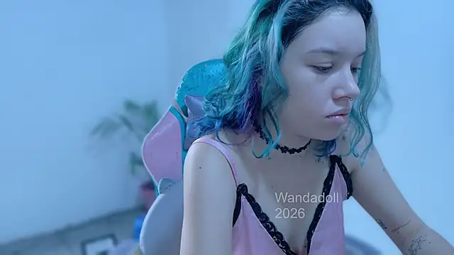 Snapshot of WandaDoll chatting on 06-11-26, 12:14 WandaDoll online show from 06-11-26, 12:14